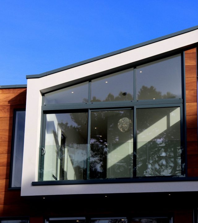 pexels-expect-best-323776